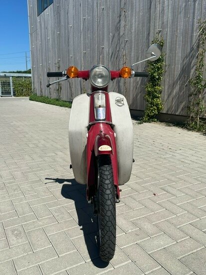 Honda C70 OT, rot, 21348 meilen