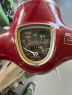 Honda C70 OT, rot, 21348 meilen