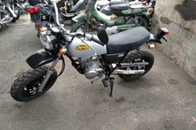 ERWARTET: Honda Ape 50, Japanisch, Silber, 6218 km