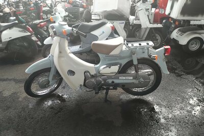 ERWARTET: Honda C50 Little Cub, Japanisch, Hellblau, 3342 km