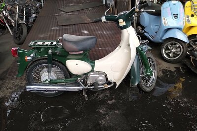 ERWARTET: Honda C50 Little Cub, Japanisch, Grün, 8302 km